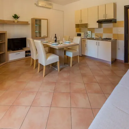 Artan Apartament Crikvenica