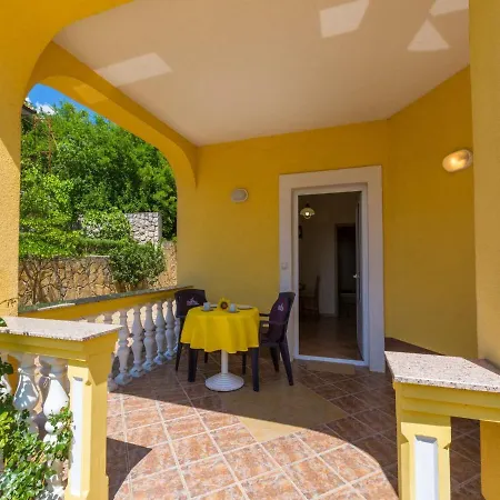 Artan Apartment